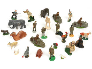 Lot 42 - DIVERS (26)