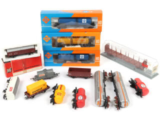 Lot 49 - DIVERS (HO) (14)