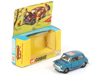 Lot 230 - CORGI TOYS (GB) (1)