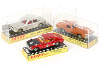 Lot 255 - DINKY TOYS (GB) (3)