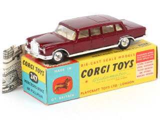 Lot 216 - CORGI TOYS (GB) (1)