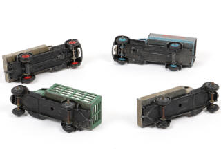 Lot 256 - DINKY TOYS (GB) (4)