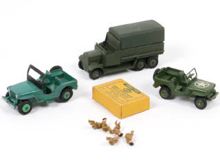 Lot 257 - DINKY TOYS (GB) (8)