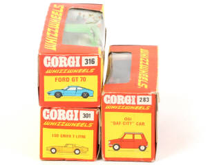 Lot 247 - CORGI TOYS (GB) (3)
