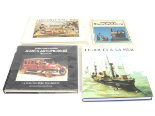 Lot 3 - DIVERS (4)