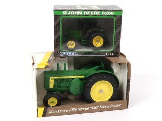Lot 62 - ERTL (USA) (2)