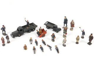 Lot 18 - DIVERS (25)