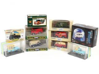 Lot 121 - DIVERS (10)