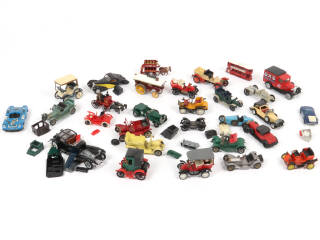Lot 132 - DIVERS (29)