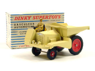 Lot 713 - DINKY TOYS (FRANCE) (1)