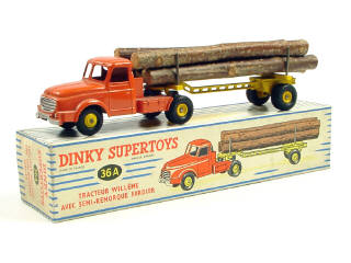 Lot 703 - DINKY TOYS (FRANCE) (1)
