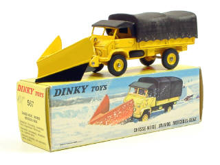 Lot 725 - DINKY TOYS FRANCE (1)