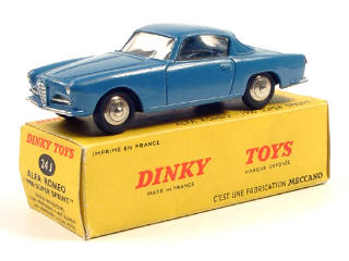 Lot 601 - DINKY TOYS FRANCE (1)