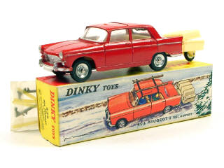 Lot 662 - DINKY TOYS FRANCE (1)