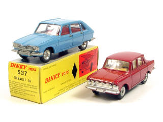 Lot 752 - DINKY TOYS FRANCE (2)