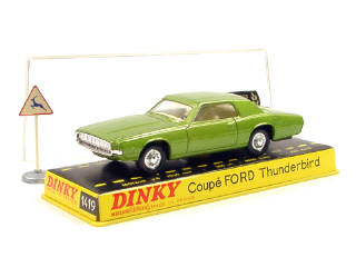 Lot 670 - DINKY TOYS FRANCE (1)