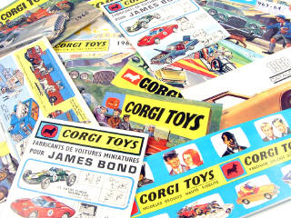 Lot 585 - CORGI TOYS (GB) (13)