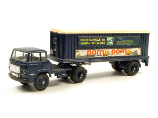 Lot 735 - DINKY TOYS FRANCE (1)