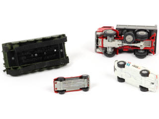 Lot 276 - DIVERS (4)