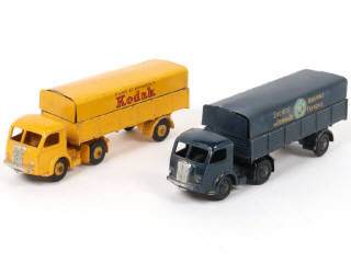 Lot 222 - DINKY TOYS (FRANCE) (2)