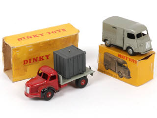 Lot 207 - DINKY TOYS (FRANCE) (2)