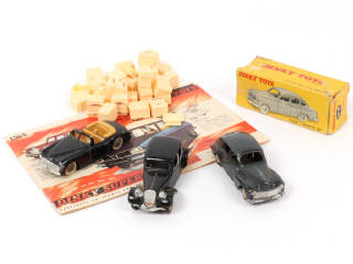 Lot 227 - DINKY TOYS (FRANCE) (3)