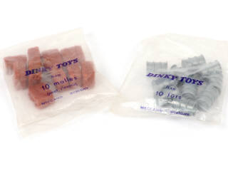 Lot 217 - DINKY TOYS (FRANCE) (2)