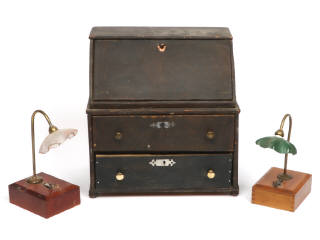 Lot 82 - DIVERS (3)