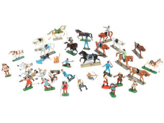 Lot 16 - DIVERS (38)