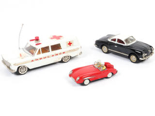 Lot 97 - DIVERS (ASIE) (3)