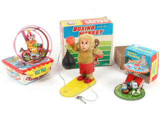 Lot 92 - DIVERS (JAPON) (3)