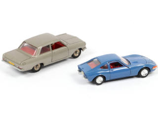 Lot 264 - DINKY TOYS (FRANCE) (2)