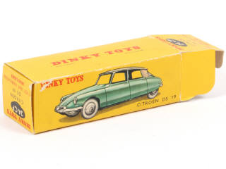 Lot 206 - DINKY TOYS (FRANCE) (1)