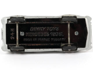 Lot 228 - DINKY TOYS (FRANCE) (1)