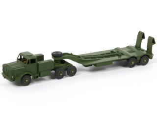 Lot 144 - DINKY TOYS (GB) (1)