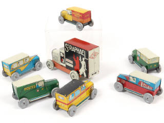 Lot 66 - DIVERS (7)