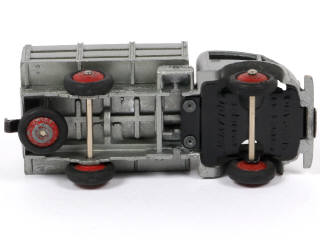 Lot 199 - DINKY TOYS (FRANCE) (1)