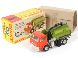 Lot 139 - DINKY TOYS (GB) (1)