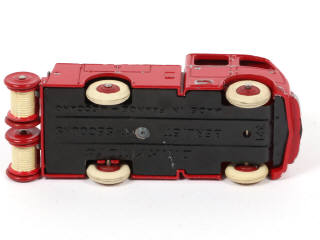 Lot 215 - DINKY TOYS (FRANCE) (1)