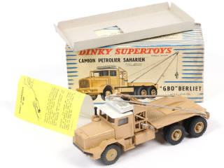 Lot 203 - DINKY TOYS (FRANCE) (1)