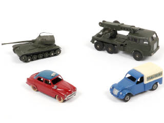 Lot 265 - DINKY TOYS (FRANCE) (4)