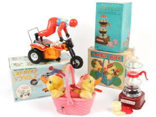 Lot 30 - DIVERS (3)