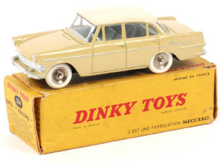 Lot 193 - DINKY TOYS (FRANCE) (1)