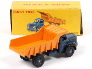 Lot 160 - DINKY TOYS (FRANCE) (1)