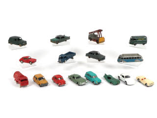 Lot 65 - DIVERS (16)