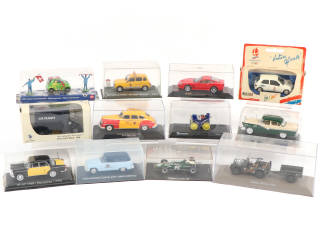 Lot 55 - DIVERS (12)
