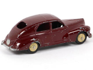 Lot 302 - DINKY TOYS (FRANCE) (1)