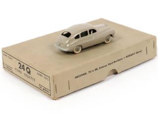 Lot 299 - DINKY TOYS (FRANCE) (2)