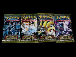 Lot 163 - POKEMON COMPANY (USA) (4)