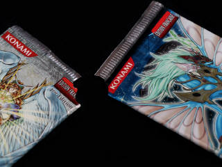 Lot 208 - DIVERS (12)